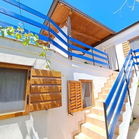 Family Apartment In Center Of Murter Luaran gambar