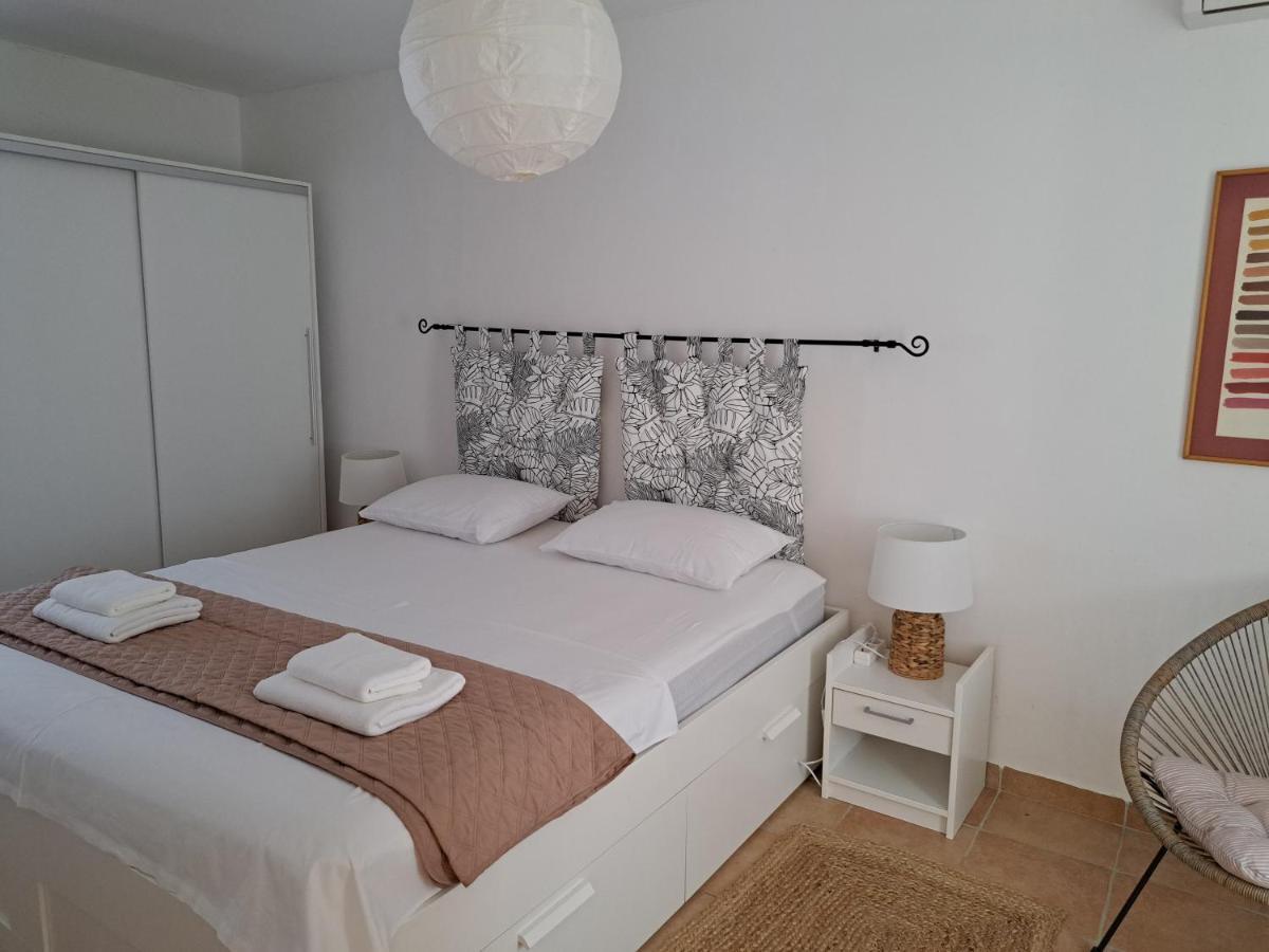 Family Apartment In Center Of Murter Luaran gambar